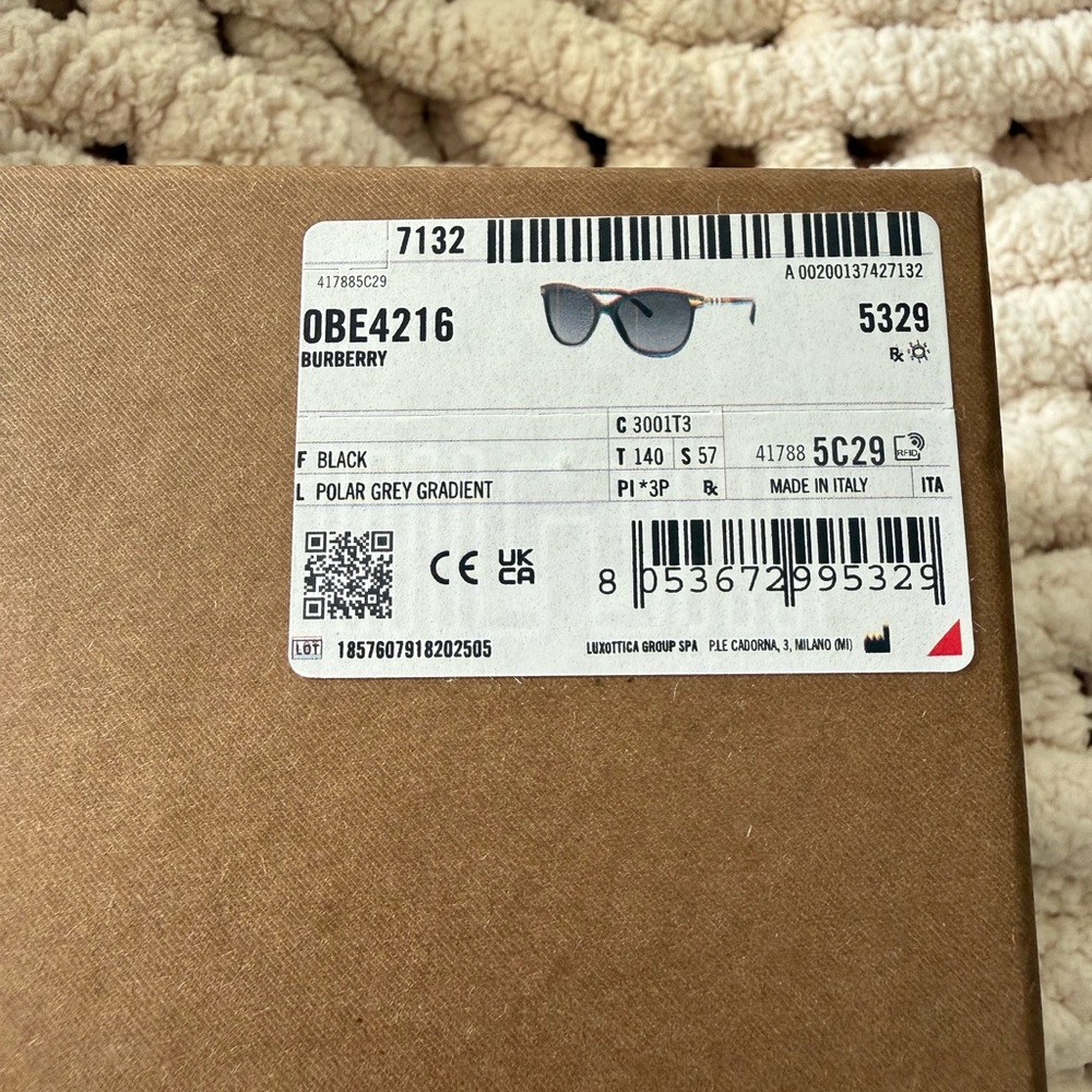 Burberry Black Sunglasses OBE4216 - Picture 4 of 4